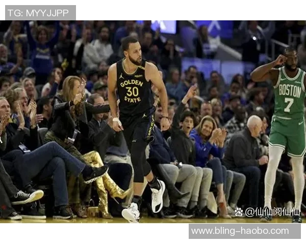 库里复出表现不佳仅得11分16分钟内犯规5次正负值惨淡23 库里复出表现不佳仅得11分16分钟内犯规5次正负值惨淡23