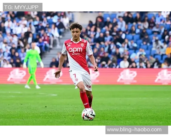 德天空报道多特蒙德与17岁左后卫普拉特斯达达成口头协议报价近千万遭拒 德天空报道多特蒙德与17岁左后卫普拉特斯达达成口头协议报价近千万遭拒